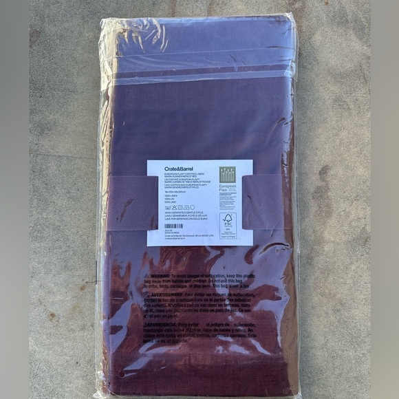 Crate & Barrel Marin 120" Merlot Red European Flax Linen Table Runner NEW - Picture 7 of 7